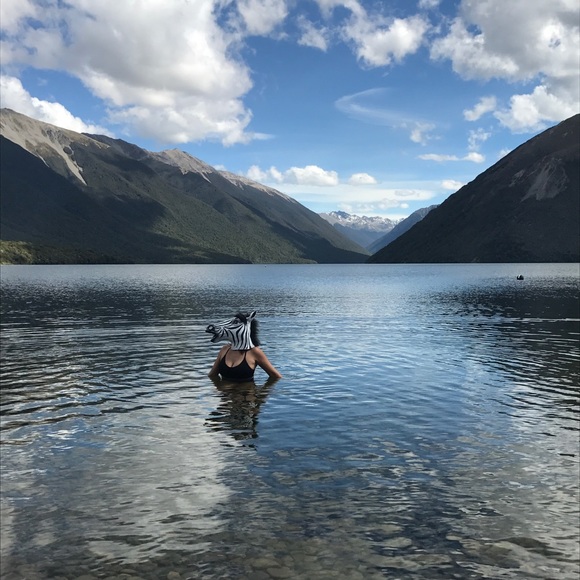 Meet your Posher, Sabra - Picture 1 of 1